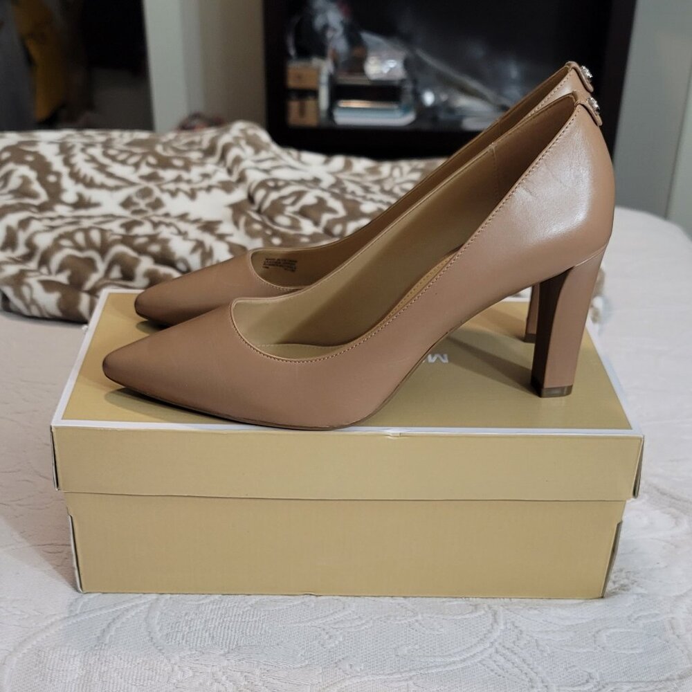 Michael Kors MK Abbi Flex Pump Sz 10